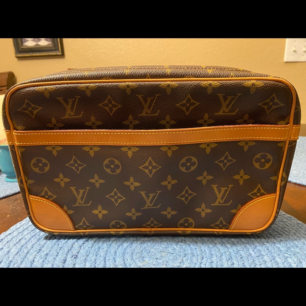 Authentic Louis Vuitton Compiegne 28 Clutch - Vintage